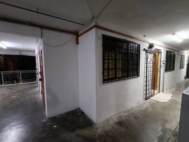 Kondo Rakyat Bilik Utama Berdekatan Universiti Malaya