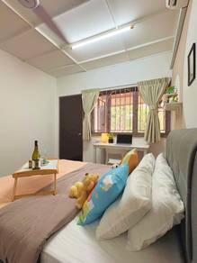 Fully Furnished Master Bedroom w Balcony in SS24 PJ! Near LRT | Mall |