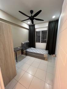 Axis Crown,Medium room,Female Unit,5min walk to LRT,Ampang,Pandan jaya