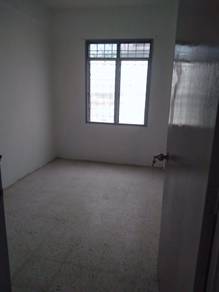 Tingkat 2 nak jual full loan / dahlia apartment ,puchong