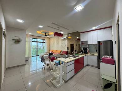 Palazio @ Mount Austin, 3B2B, Fully Furnished with Balcony