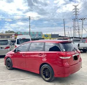 Toyota Wish 1.8 7Seater MPV(A) Full Loan