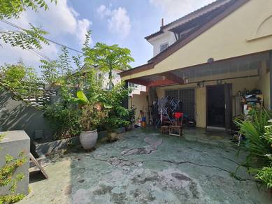 Teres endlot Bandar Tasik Puteri berdekatan LATAR