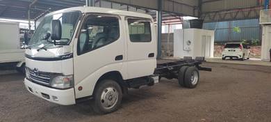 Hino double cab bdm7500 5 seater