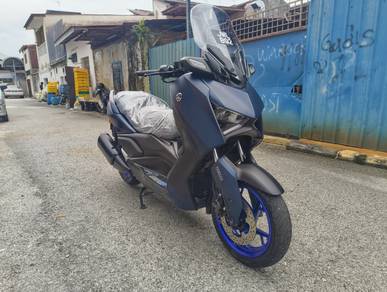 Yamaha Xmax v2