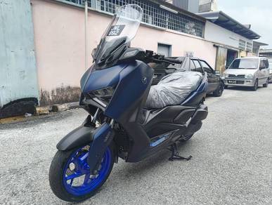 Yamaha Xmax v2
