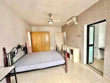 4 AIRCOND Endah Regal F/ FURNISHED Kit Cabinet Fridge Washer WELL KEPT