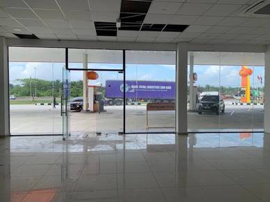 Retail space for rent (PETROL STATION) @ Jalan Universiti, Parit Raja