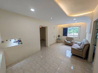 nearby Sunway, Permai Lake View Apartments nice unit for sale