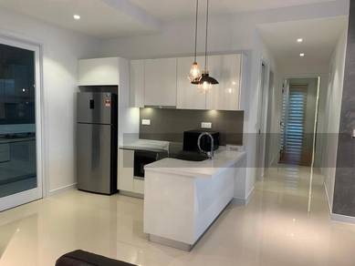 Fully Furnished Unit With 3 Bedrooms 2 Bathrooms @ Pavilion Hilltop