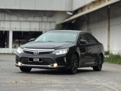 mil 60k km Toyota CAMRY 2.5 HYBRID PREMIUM