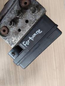 Used ABS Pump Toyota Fortuner Code 6E