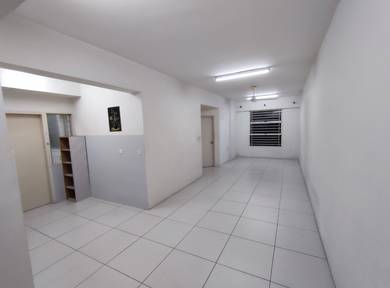 Calisa Residence Rent, 3 Rooms basic unit, Taman Mas Puchong