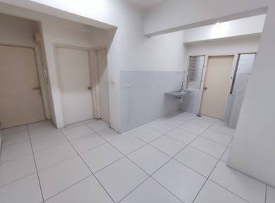 Calisa Residence Rent, 3 Rooms basic unit, Taman Mas Puchong