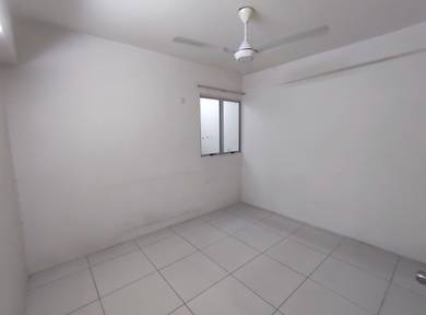 Calisa Residence Rent, 3 Rooms basic unit, Taman Mas Puchong