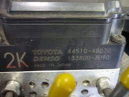 ABS Pump TOYOTA Harrier ACU30W Code 2k