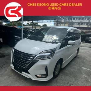Nissan SERENA 2.0 S-HYBRID PREMIUM HIGHWAY