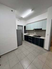Tangerine Suites - 3 Bedroom Unit, 5min to Train Station