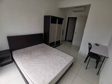 Female unit master room for rent in Kuchai Lama Nsk , Sri Petaling