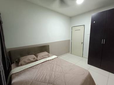 Female unit master room for rent in Kuchai Lama Nsk , Sri Petaling