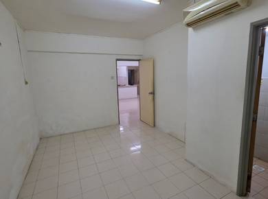 Warisan City View Condo Sunway Velocity Aeon MRT Ikea 1050sqft