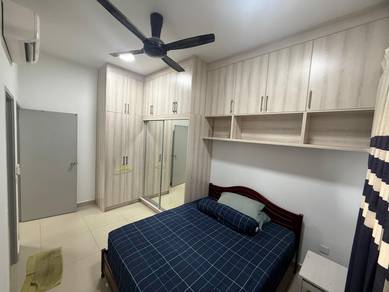 Level 4 Kiara Court Nilai Impian Nilai 3 USIM KLIA (pool view)