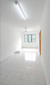 CHEAP AND P/FURNISHED AT APARTMENT FLORA DAMANSARA FOR Rent