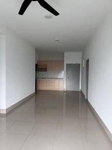3 rooms for sale  1045sqft 8 mins to Mid Valley TRX Sunway Velocity