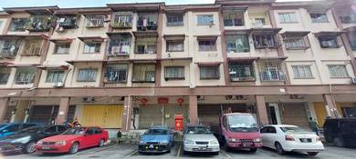 Cheras Bukit Pandan Shop For sales.