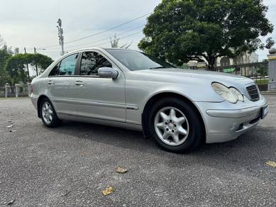 Mercedes Benz C200 CLASSIC (CKD) 2.0 (A)