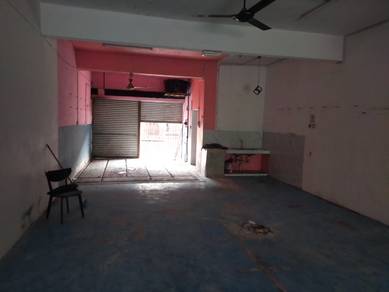 Rent: Ground & 1st Floor Shop, Sri Gombak, Jalan SG 10 [Fasa 10]