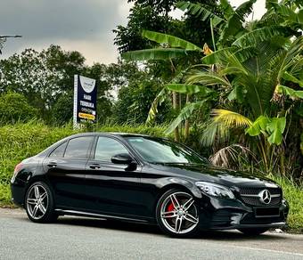 Mercedes Benz C300 2.0 AMG LINE (CKD) (A)