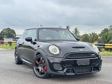 Mini JOHN COOPER WORKS 2.0 (A) SUPER NICE CAR