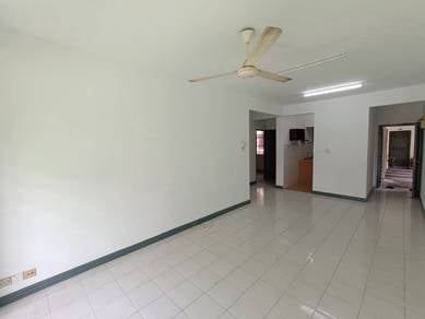 Sd Apartment, Ground Floor, 1 Car Park no roof, Bandar Sri Damansara