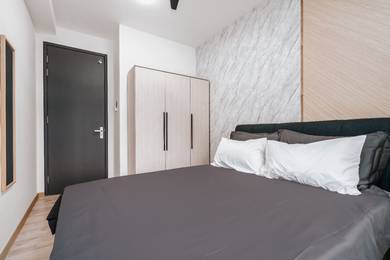 Fully Furnished Medium Room Emporis (Female only)