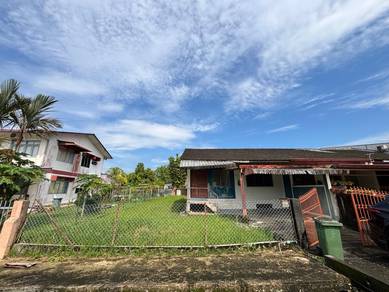 Pisang Barat Single Storey Corner For Sale