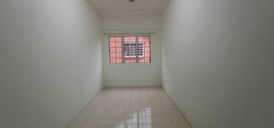 Apartment @ Taman University Indah, Seri Kembangan