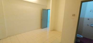 Apartment @ Taman University Indah, Seri Kembangan