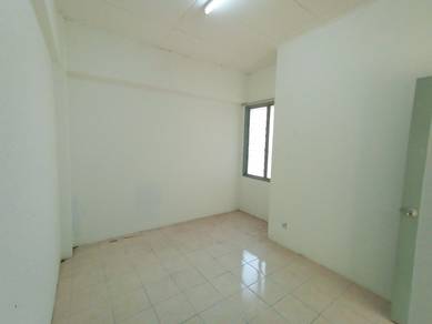 Apartment @ Taman University Indah, Seri Kembangan