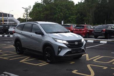 Perodua ARUZ 1.5 AV MUDAH UTK DI MILIKI