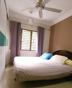 FULLY FURNISHED Saraka Apartment LIFT LRT IOI MALL SETIAWALK SCHOOL