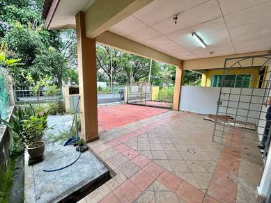 Double Storey Terrace House Jalan Suakasih Bandar Tun Hussein Onn