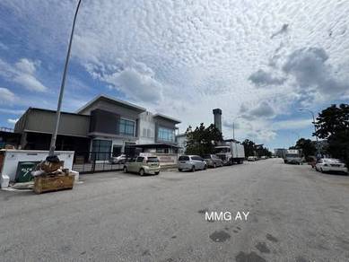 Bukit Raja Gateway 16 1.5 Storey Semi D Factory Good Condition Klang