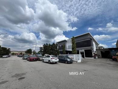 Bukit Raja Gateway 16 1.5 Storey Semi D Factory Good Condition Klang