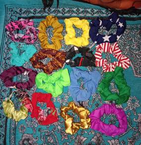 hair scrunchies
