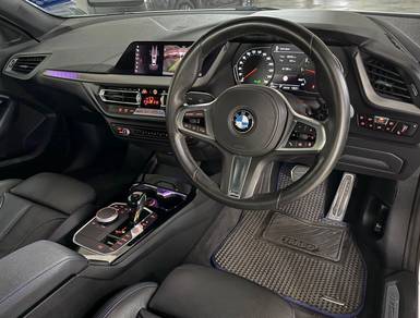 BMW 218i M SPORT 1.5 BMW FULL SERVICE 67K KM