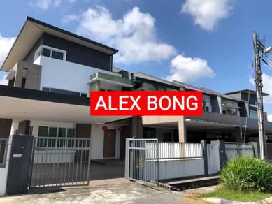 2.5 STOREY CORNER HOUSE FOR SALE At STEPHEN AVENUE KUCHING SARAWAK