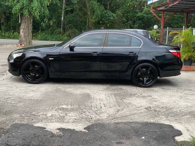Bmw 525i 2.5 (CKD) (A)