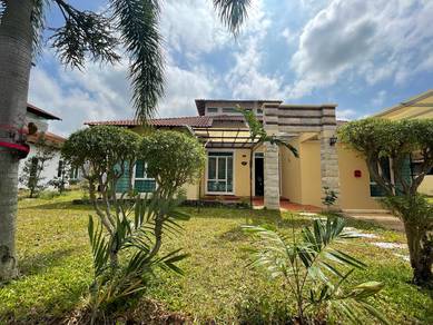 Ayer Keroh  Gated Guarded Big Fully Furnish Bungalow for Rent
