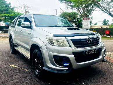 Toyota HILUX 2.5 TRD SPORTIVO T/TOP WRT 5YRS
